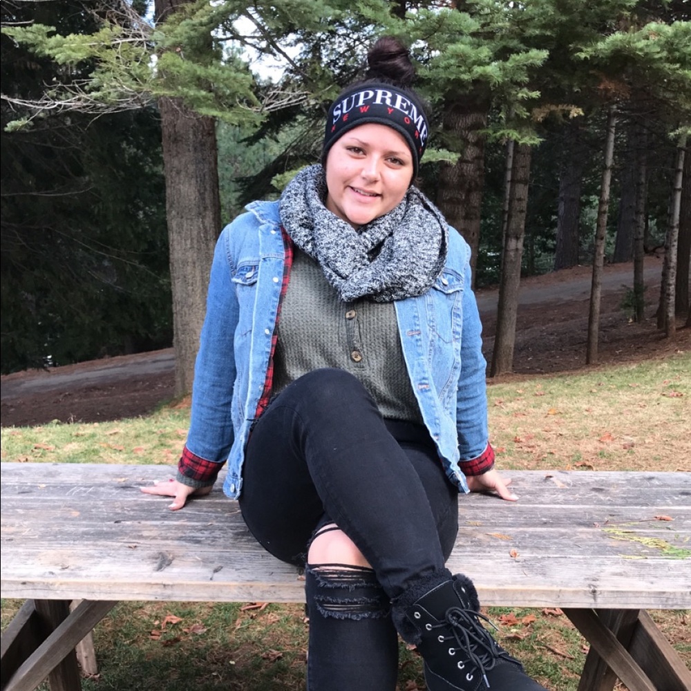 Meet your Posher, Destiny